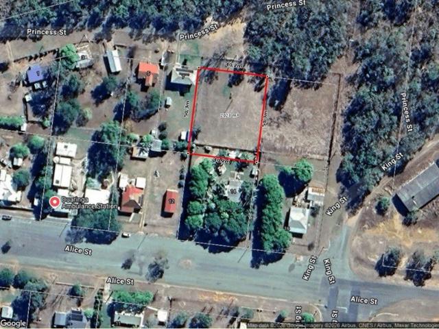 flat 1/2 acre block