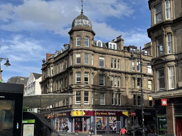 Flat 1/2, Scrimgeours Building, 4 Whitehall Street, Dundee DD1, 2 bed flat to rent, £1,100 pcm | PrimeLocation