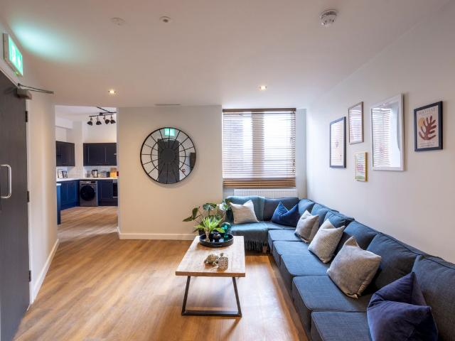 Flat 12 TW1X, London TW1, 7 bed flat to rent, £953 pppm | PrimeLocation