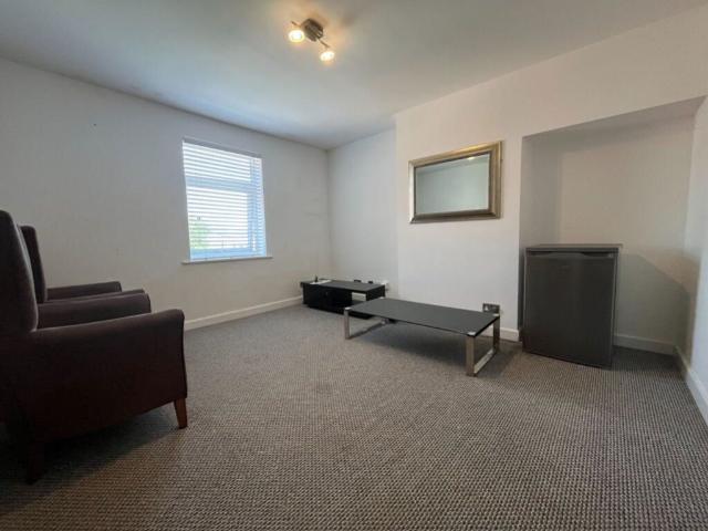 Flat 13, 13 Monson Street, Lincoln, Lincolnshire LN5, 1 bed flat to rent, £850 pcm | PrimeLocation