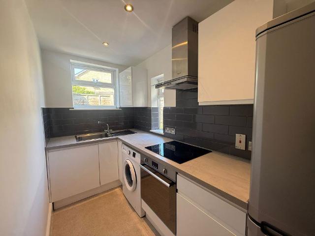 St Albans Road, Watford WD17, 2 bed flat to rent, £1,400 pcm | PrimeLocation