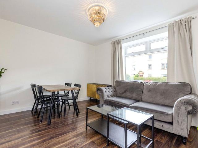 Flat 1, 11 Moat Drive