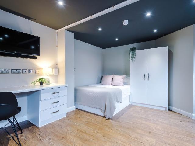 Flat 1, 160 Upper New Walk, Leicester LE1, Studio to rent, £953 pppm | PrimeLocation