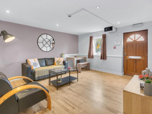 Flat 1, 250 VINERY ROAD Leeds LS4 2LA