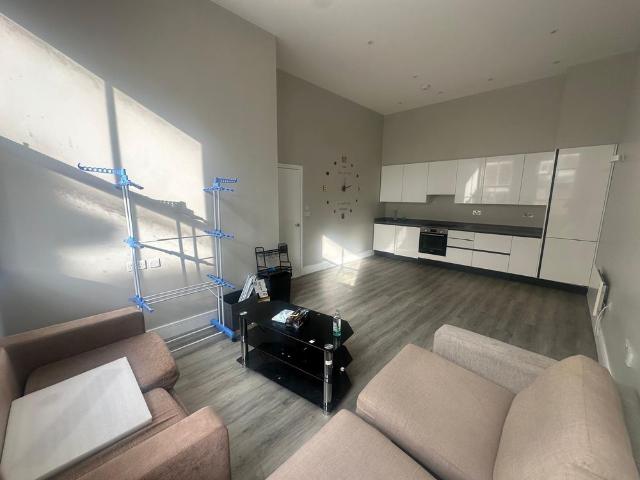 Flat 1 25 26 High Street, Gravesend, DA11 0AZ