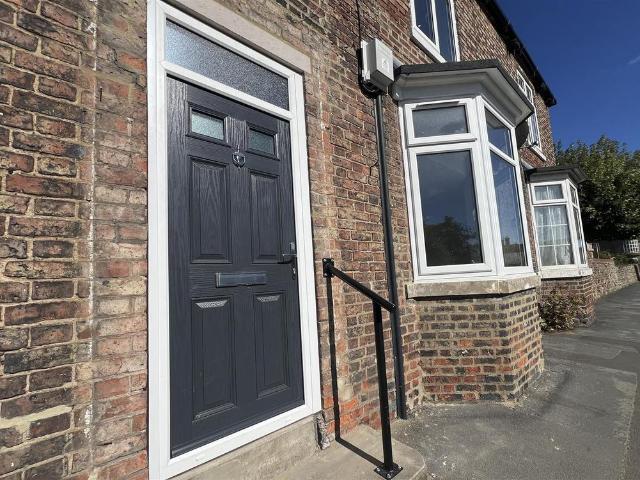 Flat 1, 30 Romanby Road, Northallerton 1 bed flat to rent £650 pcm £150 pw