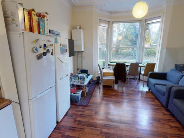 Flat 1, 37 St Michaels Road, Leeds, LS6 3AW