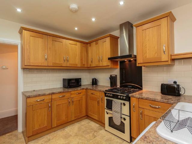 Flat 1 84 Burlington Road | Studio apartment for rent #97261493 | Rentberry