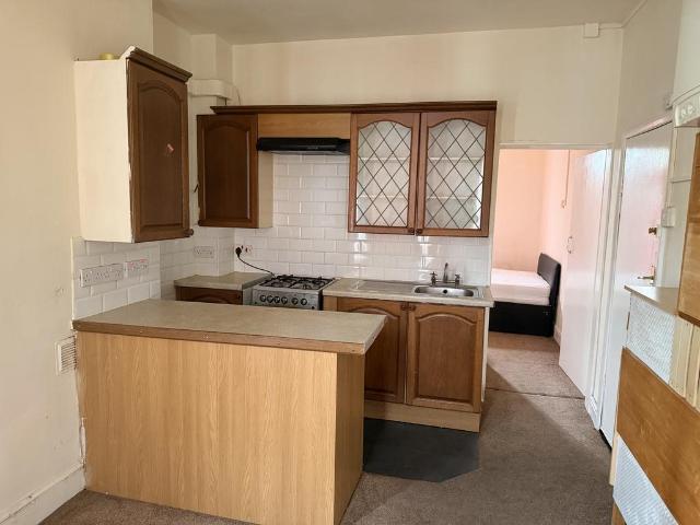 Flat 1, 9 Grove Road, B11 1 bed flat to rent £675 pcm £156 pw
