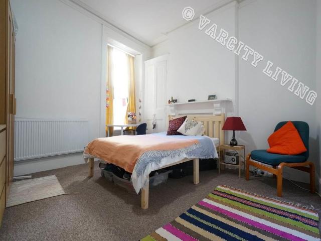 Flat 1, 9 Menai View Terrace