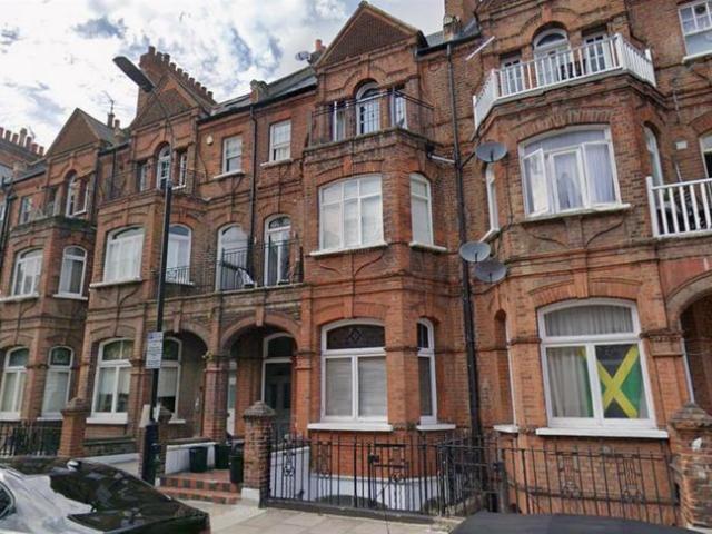 Flat 1, Comeragh Road, London 2 bed house to rent £3,235 pcm £747 pw