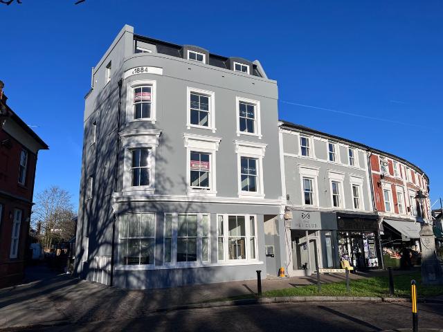 Flat 1 Danuta House, Hampton Court Village, Surrey KT8, 2 bed flat to rent, £2,100 pcm | PrimeLocation