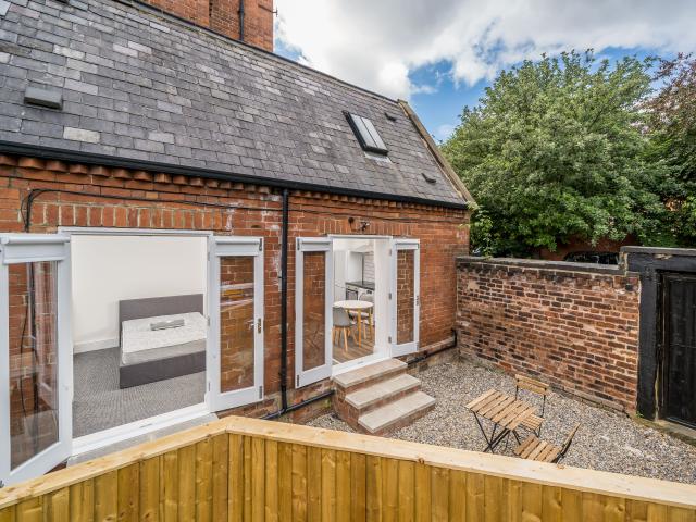 Flat 1A, 16 Clarendon Road