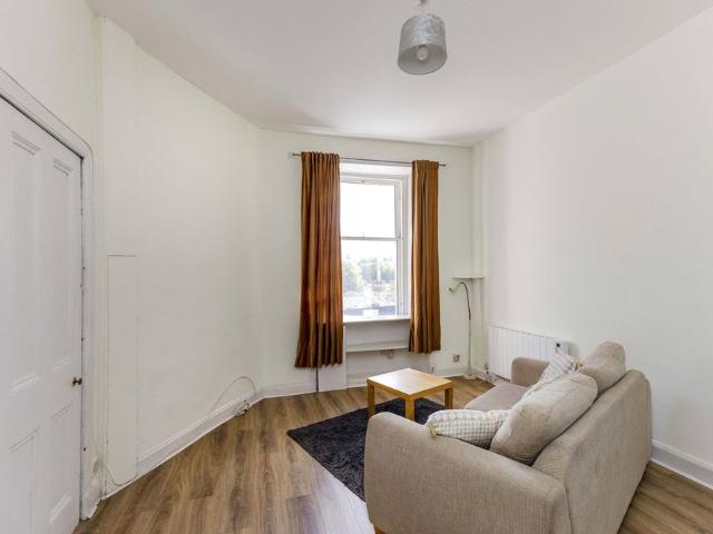FLAT 1f2, 148 Dundas Street