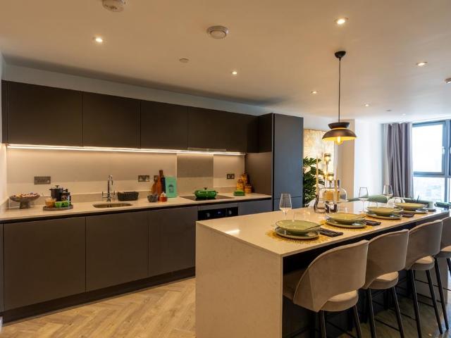 Flat 2705, Swan Street House, Swan. 2 bed flat to rent £1,810 pcm £418 pw