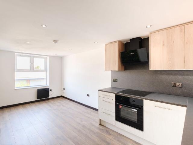 Flat 29, Standish Court PR7, 2 bed flat to rent, £1,125 pcm | PrimeLocation