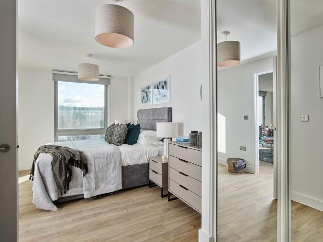 Flat 208 Solstice Apartments, 801. 1 bed apartment to rent £1,365 pcm £315 pw