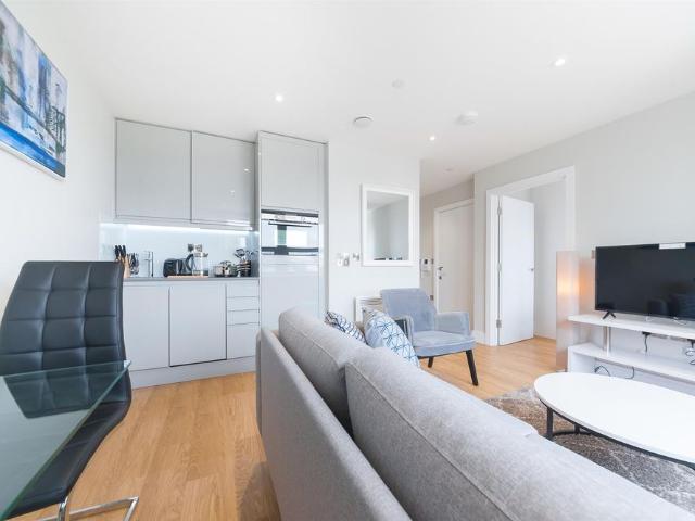 Flat 22 Rosebery House, 41 Springfield Road, Chelmsford, CM2 6ZP