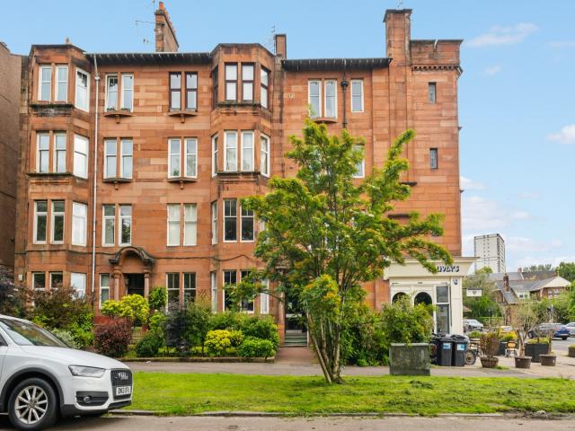 Flat 2/2 4 Woodcroft Avenue Glasgow G11 7HU
