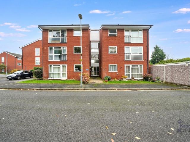 Flat 23 Farnborough Court, Mere Green Road, Sutton Coldfield B75, 2 bed flat to rent, £1,100 pcm | PrimeLocation