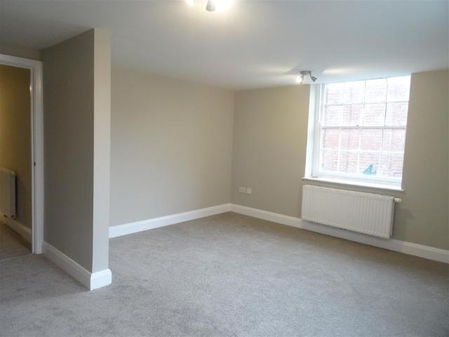 Flat 2 13a Castle Foregate, Shrewsbury, SY1 2DJ