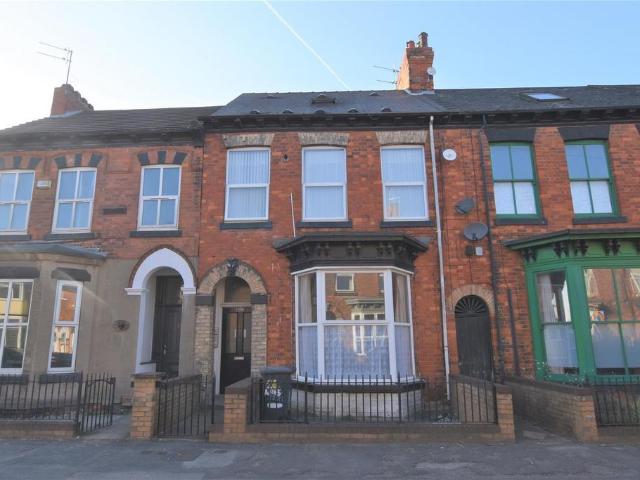 Flat 2 16 Louis Street, Hull 1 bed flat to rent £450 pcm £104 pw