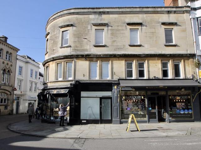 Flat 2,1 Sadler Street, Wells, Somerset 1 bed flat to rent £925 pcm £213 pw