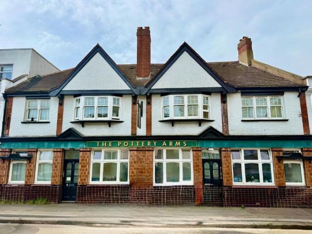 Flat 2, 25a Clayponds Lane, London TW8 0BN