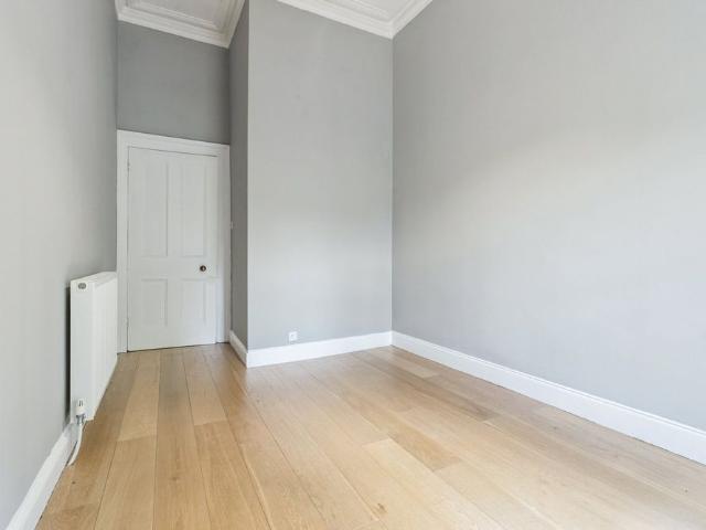 Flat 2, 7 Buckingham Terrace