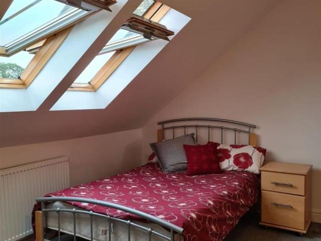 Flat 2, 43 Mill Road, Cambridge CB1, 3 bed shared accommodation to rent, £650 pcm | PrimeLocation