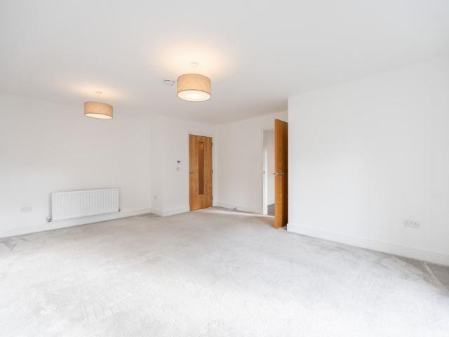 Flat 2 4 Alexander Grove