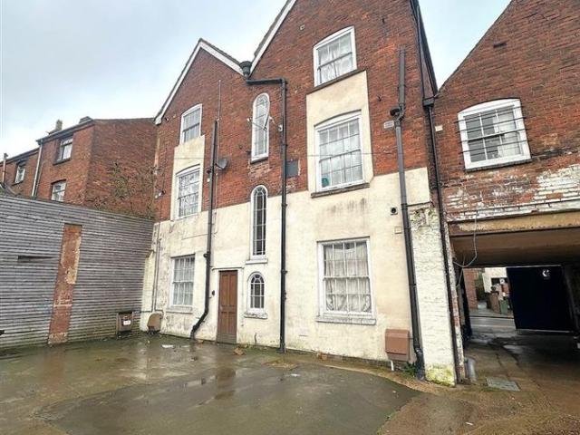 Flat 2 59 60 Tower Street, Dudley DY1, 2 bed flat to rent, £750 pcm | PrimeLocation