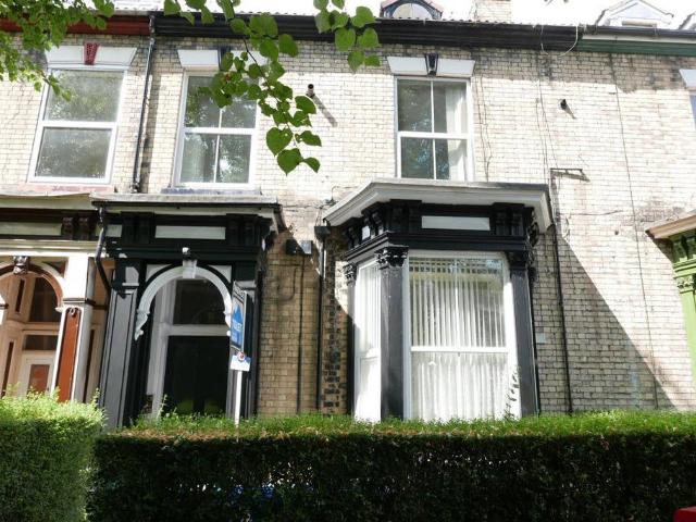 Flat 2, 5 Eldon Grove, Hull, HU5 2TJ 1 bed flat to rent £525 pcm £121 pw