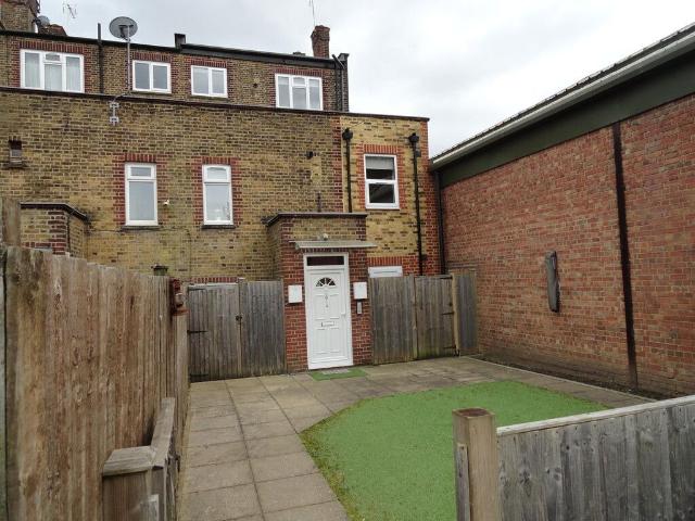 Flat 2, 61A Station Road, North Harrow, Harrow HA2, 2 bed flat to rent, £1,750 pcm | PrimeLocation