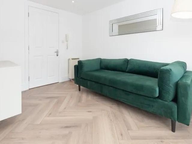Flat 2, 66, Bullingdon Road, Oxford