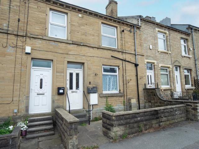 Flat 2, 80 Long Lane, Dalton. 1 bed penthouse to rent £595 pcm £137 pw
