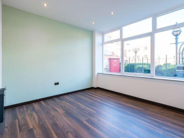 Flat 2 Cooper House, Hull HU1, 3 bed flat to rent, £1,295 pcm | PrimeLocation