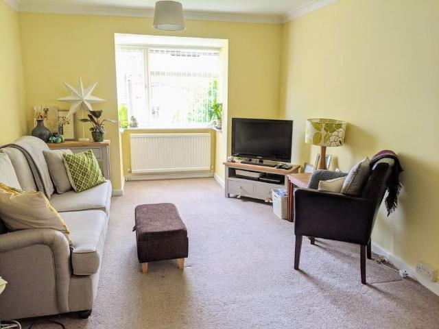 Flat 2, Denison Court, Orchard Avenue