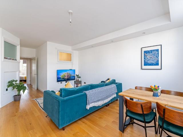 Flat 2, London E8, 1 bed flat to rent, £2,400 pcm | PrimeLocation