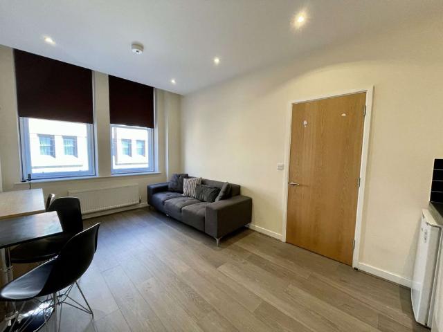 Flat 2, Refuge Assurance House, 41 Church Street, S1 2GL