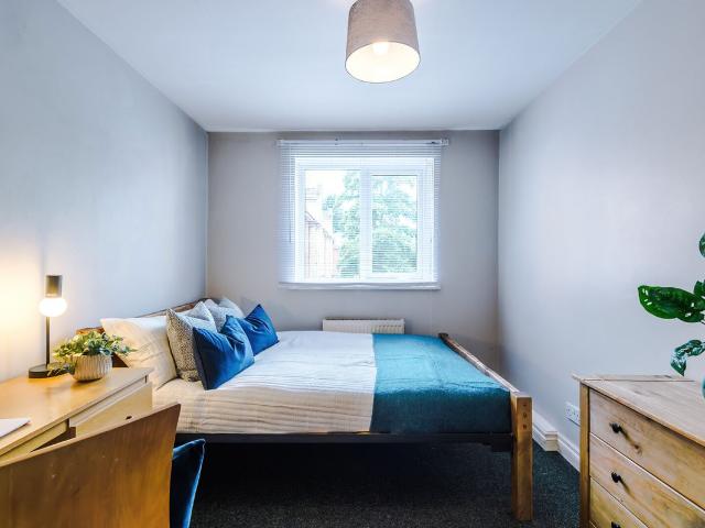 Flat 2, Rylands House, Manchester M14, 2 bed property to rent, £715 pppm | PrimeLocation