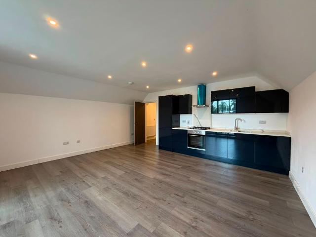 Flat 2 Tanyard House, London DA5, 1 bed flat to rent, £1,575 pcm | PrimeLocation