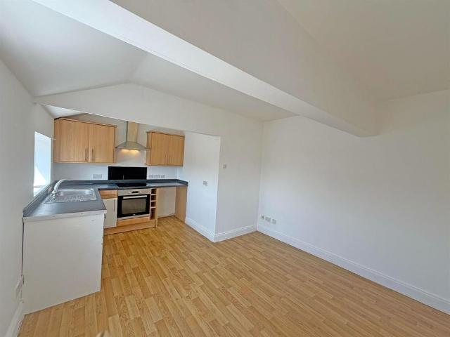 Flat 2, The Broadway, Bedford