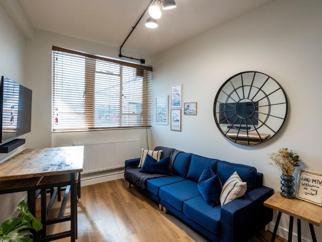 Flat 2 TW1X, London TW1, 4 bed flat to rent, £1,178 pppm | PrimeLocation