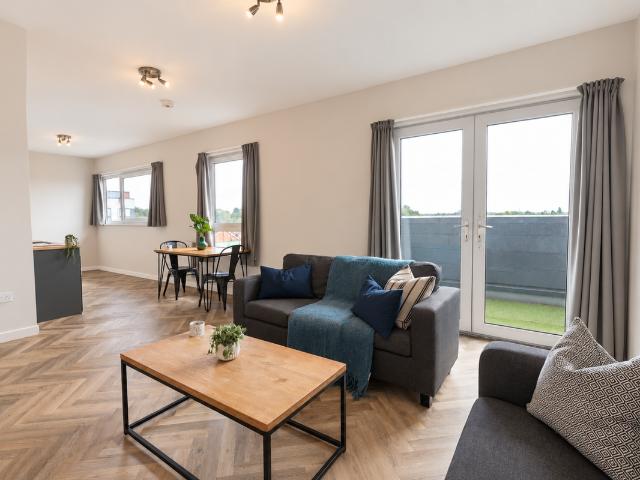 Flat 37, Mayfair Court, Manchester M14, 2 bed flat to rent, £823 pppm | PrimeLocation