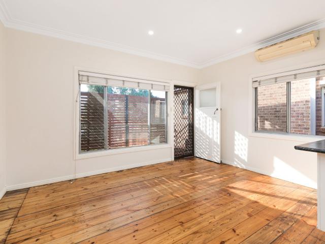 3/106 Moore Street, Hurstville