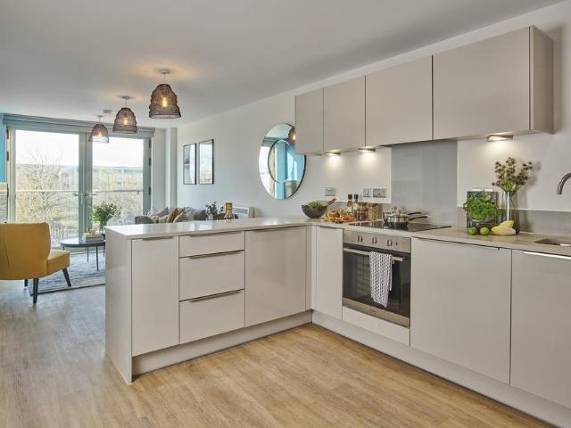 Flat 310 Solstice Apartments, 801. 1 bed apartment to rent £1,390 pcm £321 pw