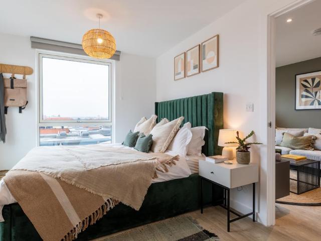 Flat 331, Hairpin House, Bradford. 2 bed flat to rent £1,400 pcm £323 pw