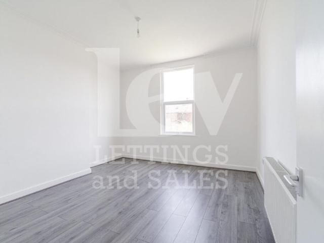 Flat 3, 16 Marlborough Road, Liverpool, Merseyside L13, 2 bed flat to rent, £750 pcm | PrimeLocation