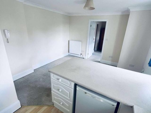Flat 3, 4 Eleanor Street, Grimsby DN32, 1 bed flat to rent, £495 pcm | PrimeLocation